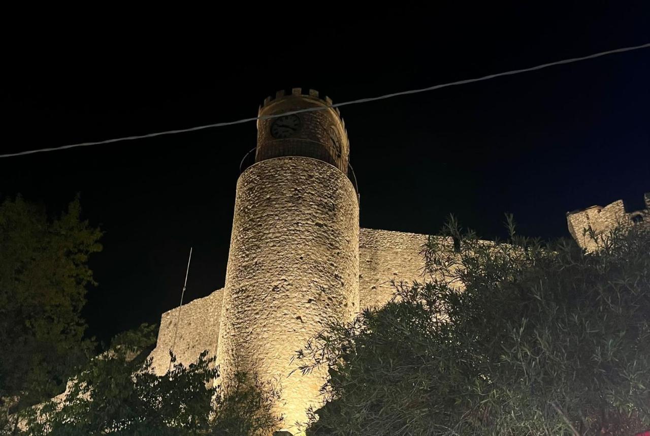 La Dimora Dell'Arco Lejlighed Pico Eksteriør billede